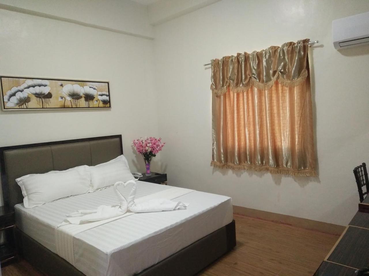 Meaco Royal Hotel - Batangas City Eksteriør billede