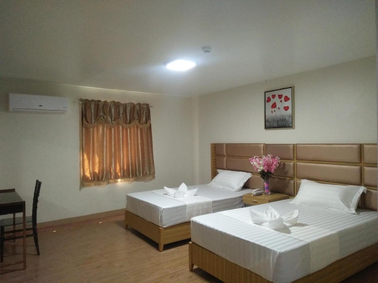 Meaco Royal Hotel - Batangas City Eksteriør billede