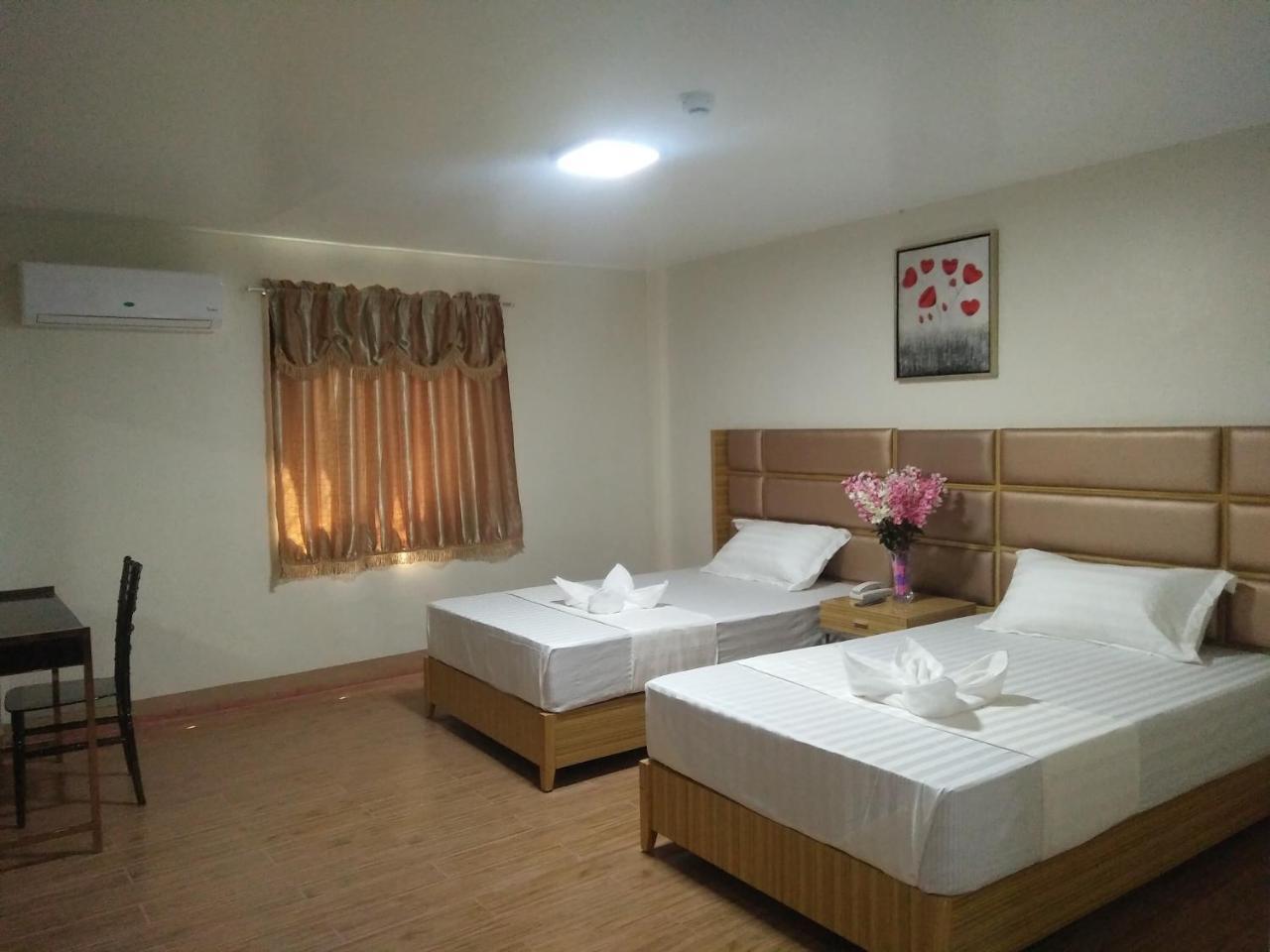 Meaco Royal Hotel - Batangas City Eksteriør billede