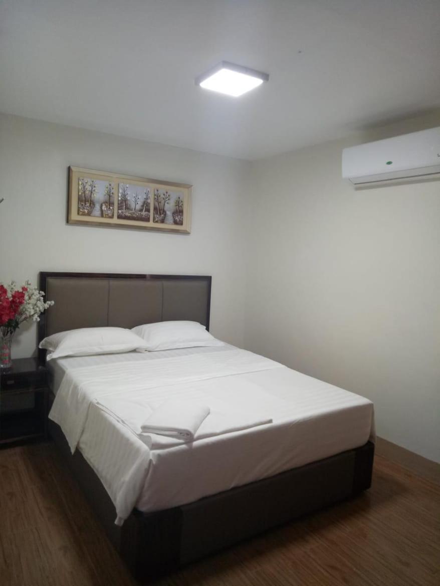 Meaco Royal Hotel - Batangas City Eksteriør billede