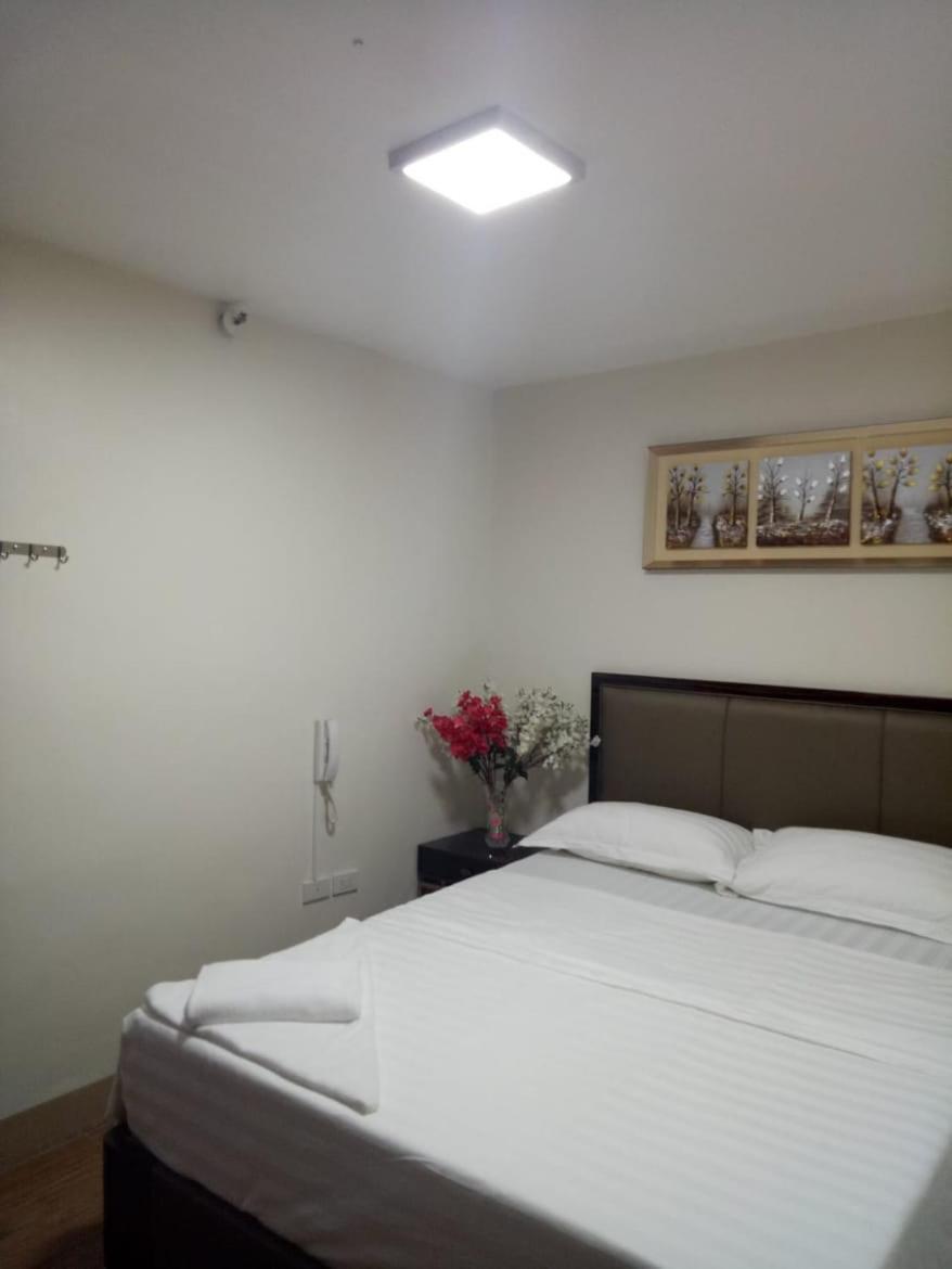 Meaco Royal Hotel - Batangas City Eksteriør billede