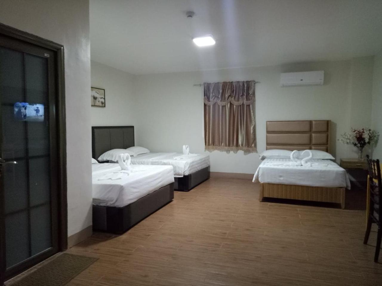 Meaco Royal Hotel - Batangas City Eksteriør billede