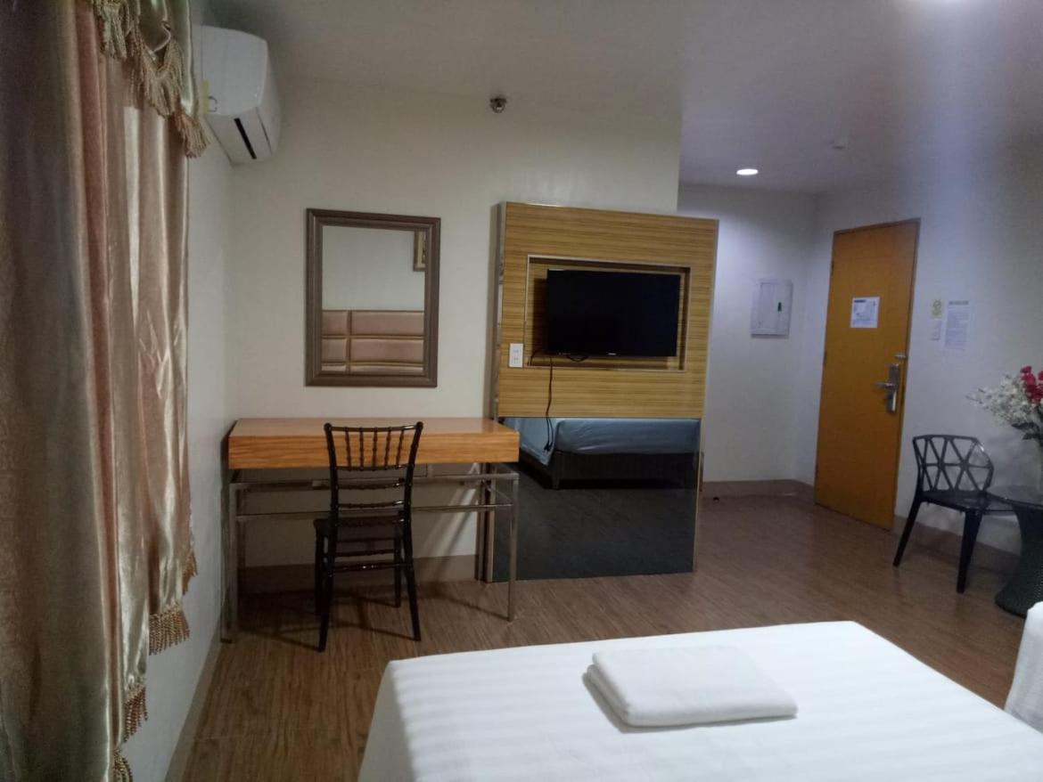 Meaco Royal Hotel - Batangas City Eksteriør billede